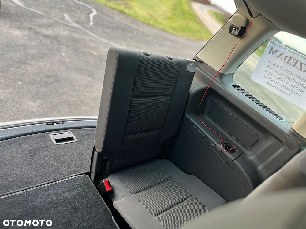 Volkswagen Touran 1.4 TSI Conceptline - 13