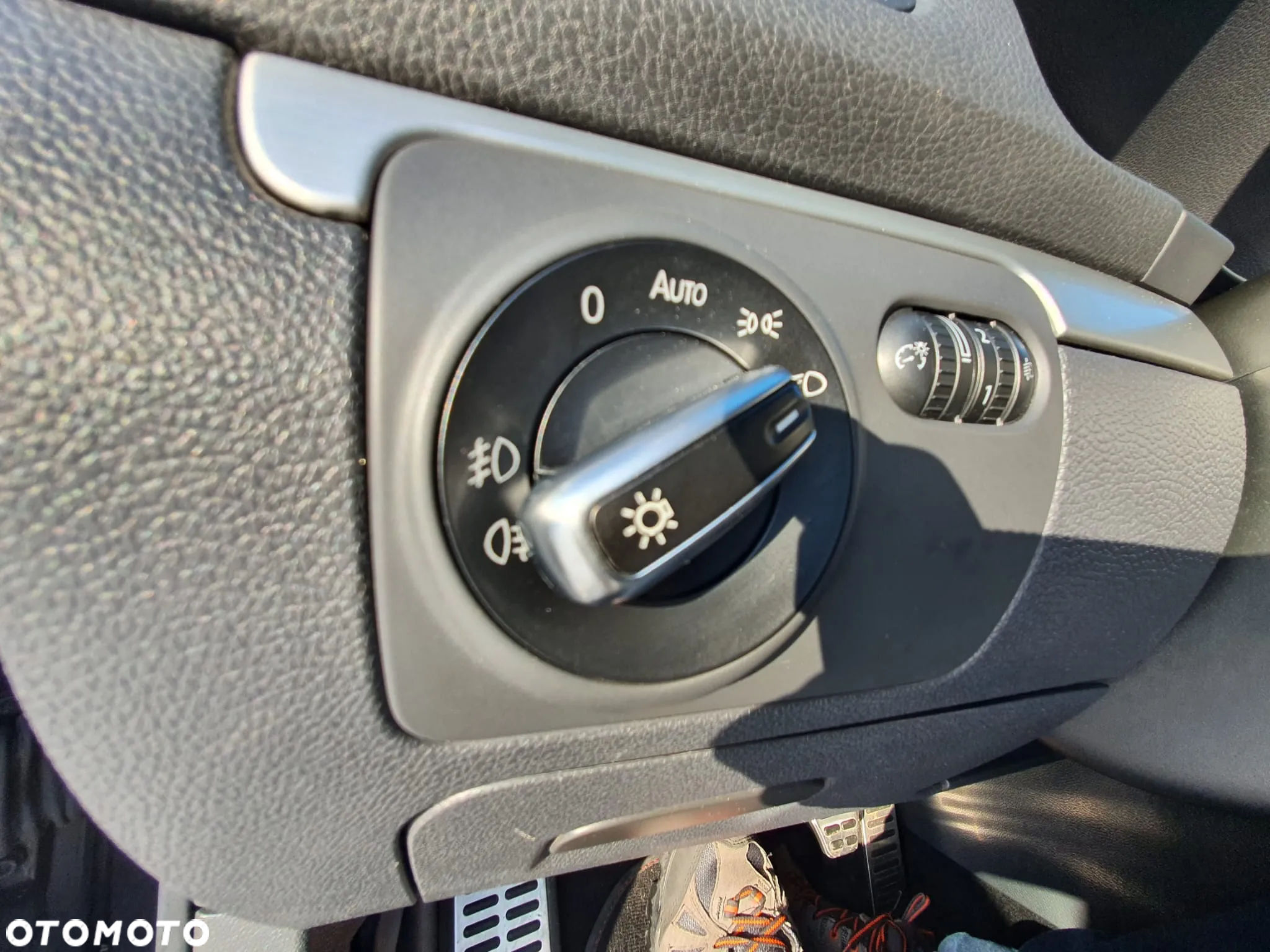 Volkswagen Golf - 30