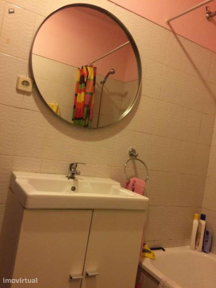 Quarto - localizado em Coimbra - Grande imagem: 4/6
