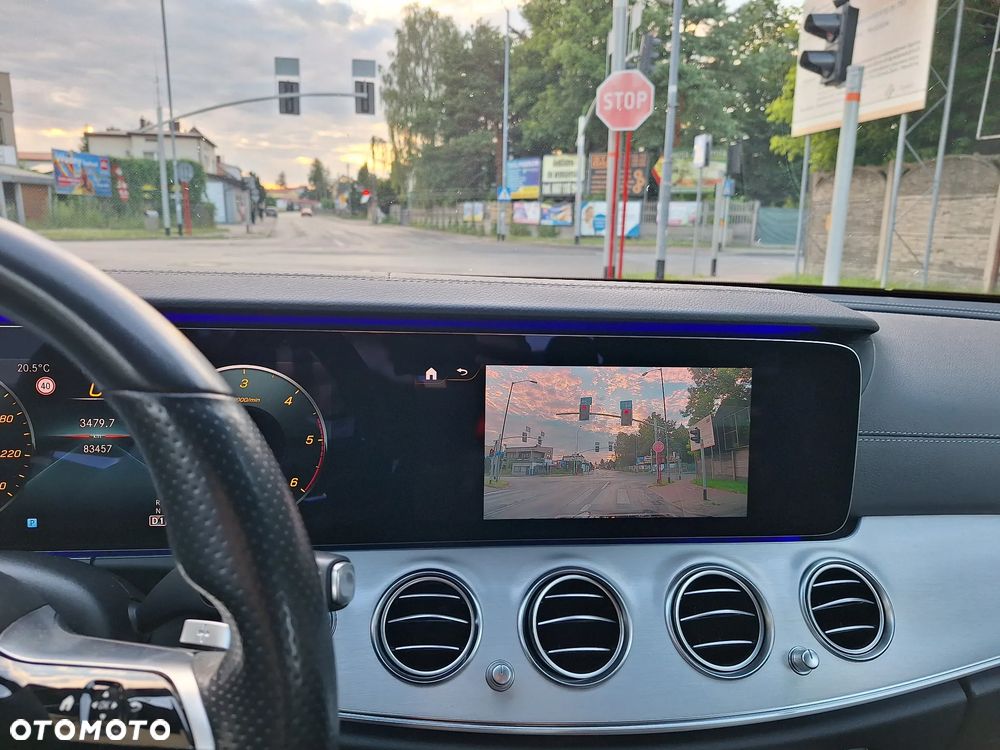 Mercedes-Benz Klasa E 220 d 4-Matic AMG - 30