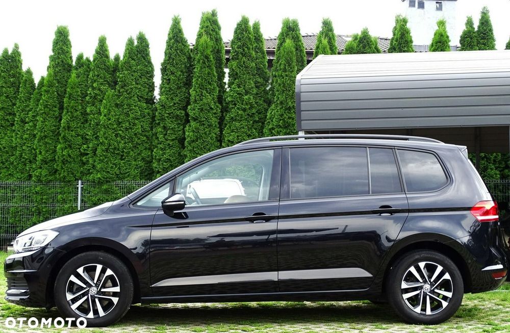 Volkswagen Touran - 3
