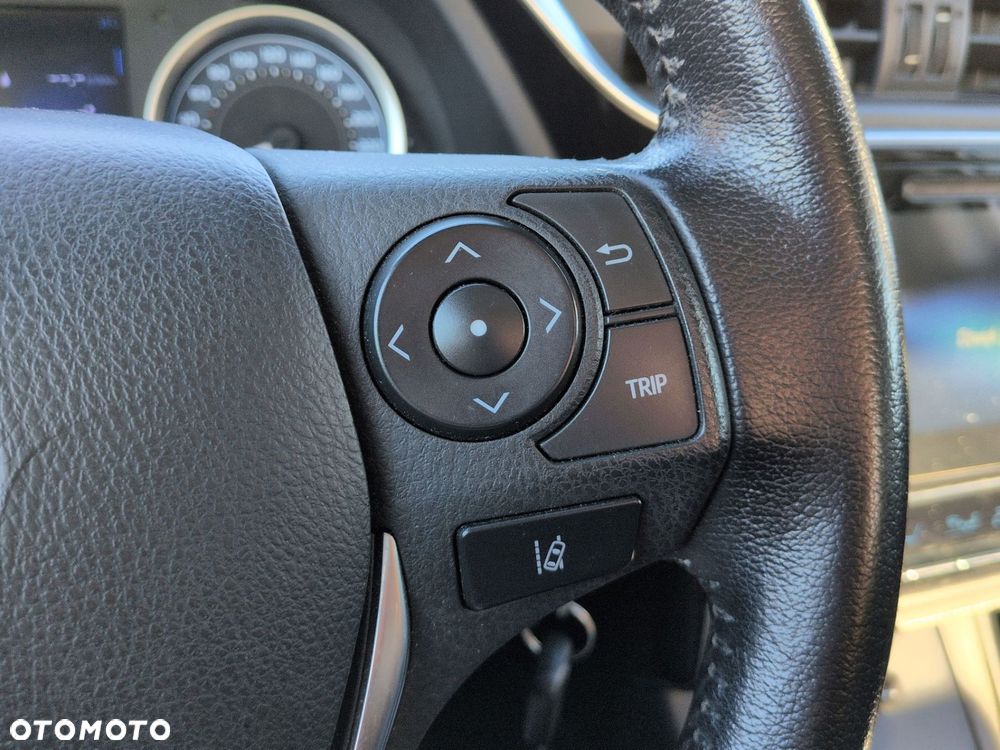 Toyota Corolla 1.6 Comfort - 12