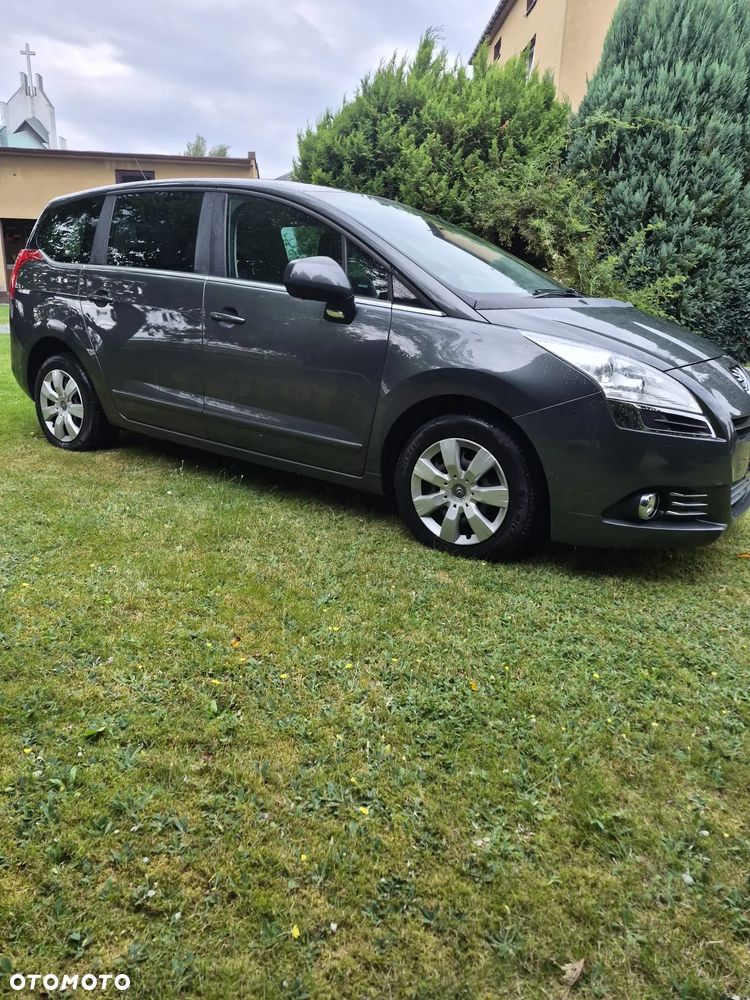 Peugeot 5008 1.6 THP Premium - 2