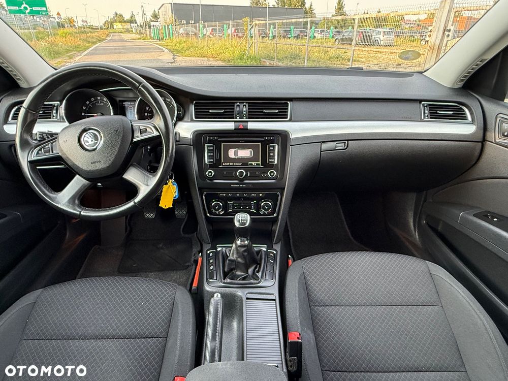 Skoda Superb 1.6 TDI GreenLine - 30