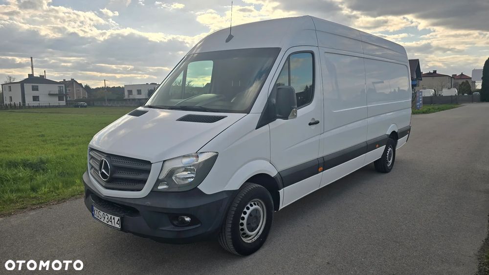 Mercedes-Benz Sprinter - 1