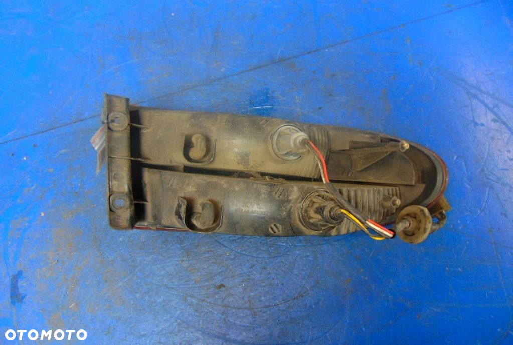 DAEWOO LANOS HB LAMPA PRAWA TYŁ. - 4