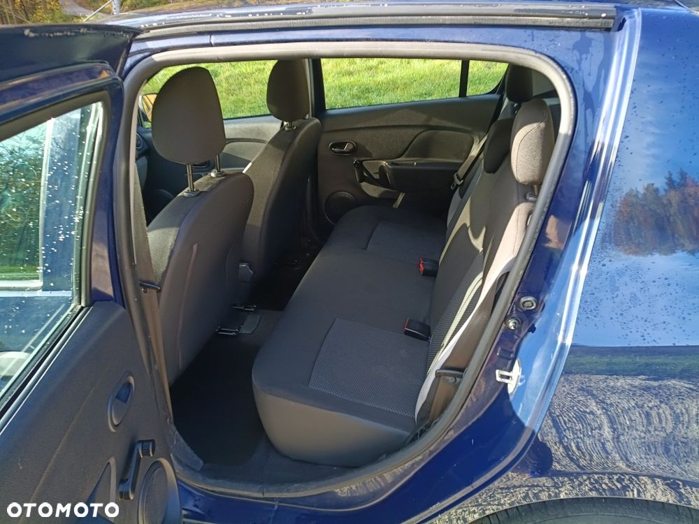 Dacia Sandero - 10