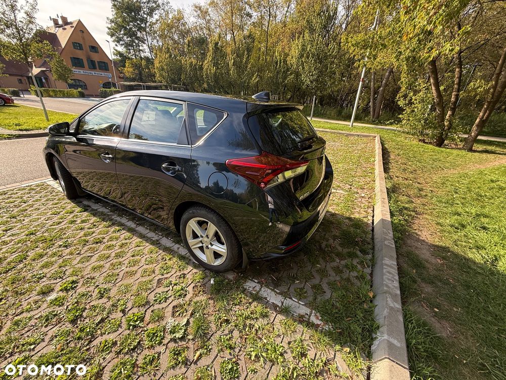 Toyota Auris - 6