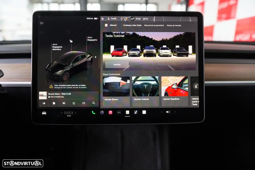 Tesla Model Y Long Range RWD - 42