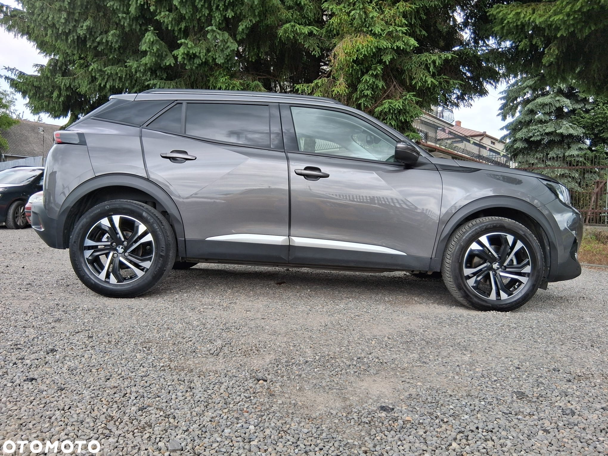 Peugeot 2008 PureTech 130 Allure S&S EAT8 - 40