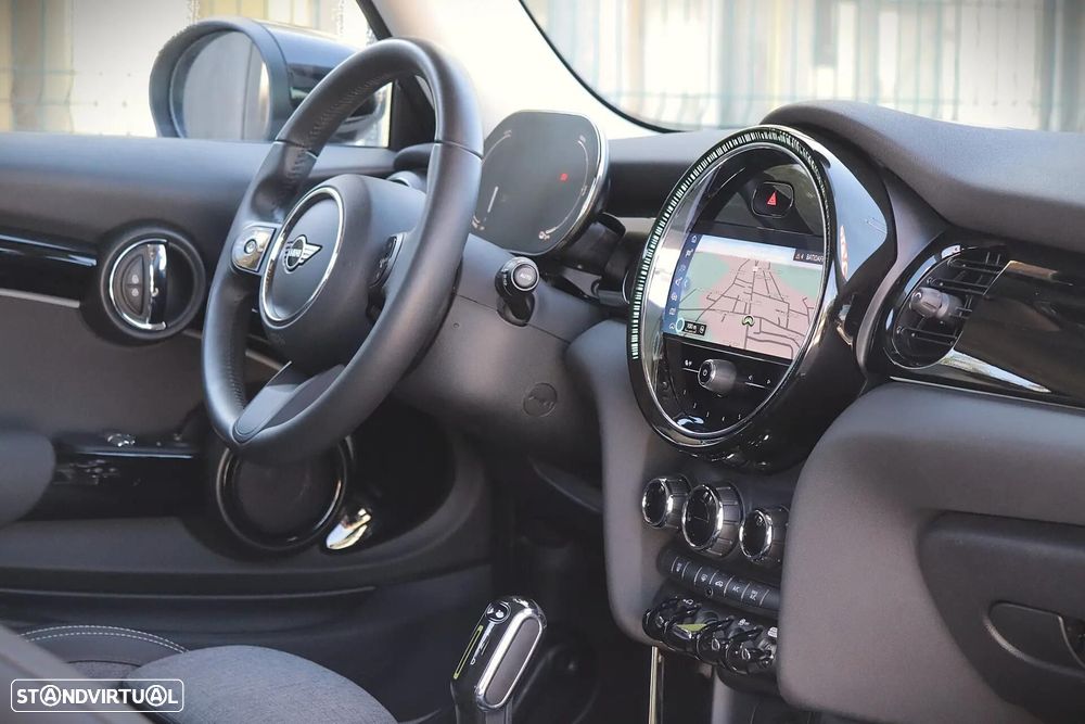 MINI 3 Portas Cooper SE Essential - 21