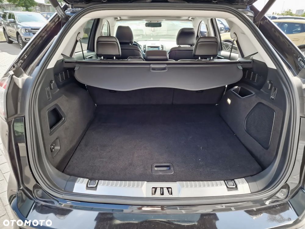 Ford Edge 2.0 TDCi Twin-Turbo 4WD ST-Line - 24
