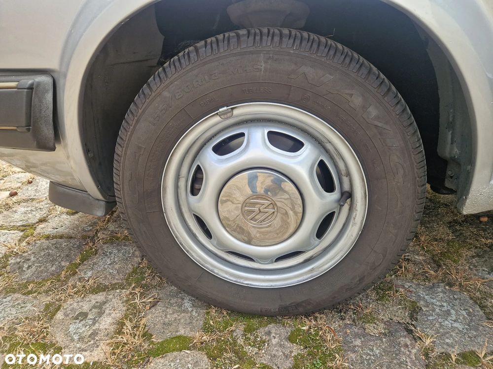 Volkswagen Golf - 23