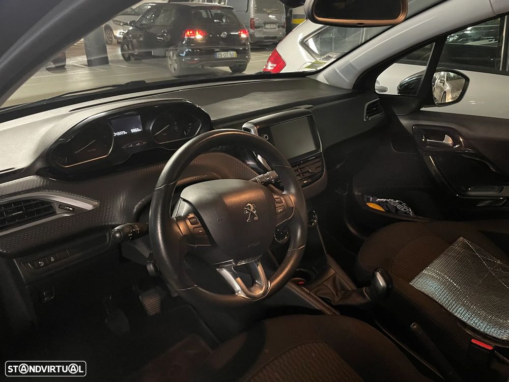 Peugeot 208 1.2 PureTech Active - 5