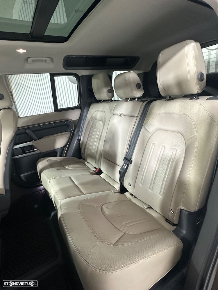 Land Rover Defender 3.0 I6 110 AWD X-Dynamic S - 13