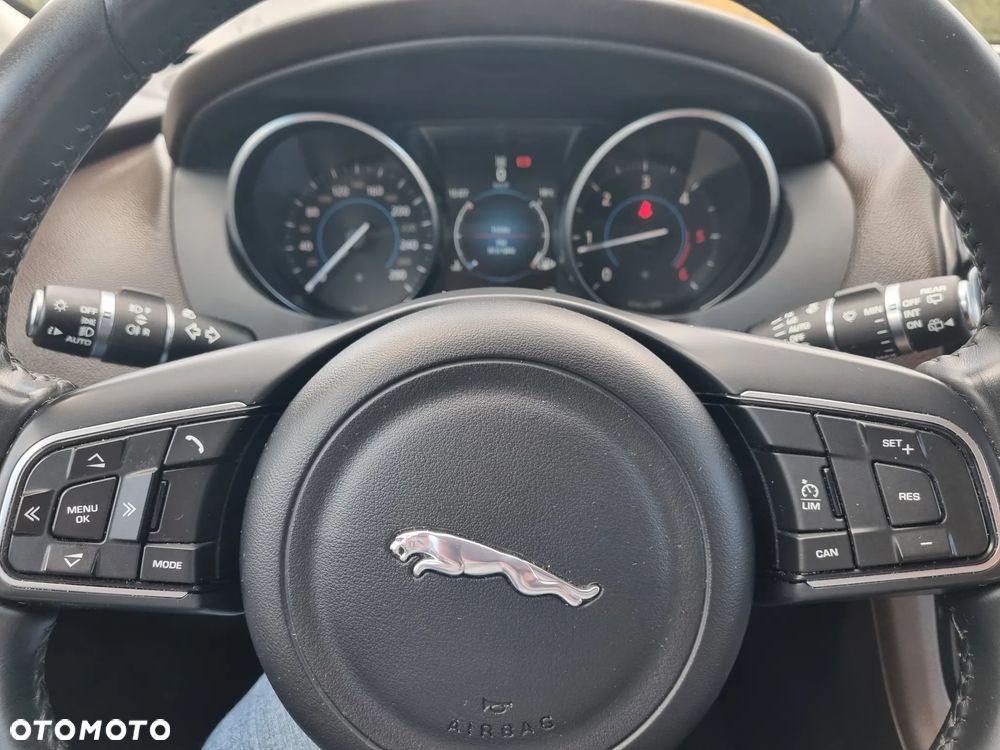 Jaguar F-Pace 2.0 i4D AWD Prestige - 14
