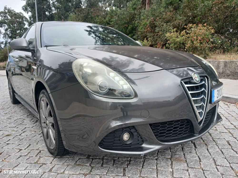 Alfa Romeo Giulietta 1.6 JTDM Veloce - 10