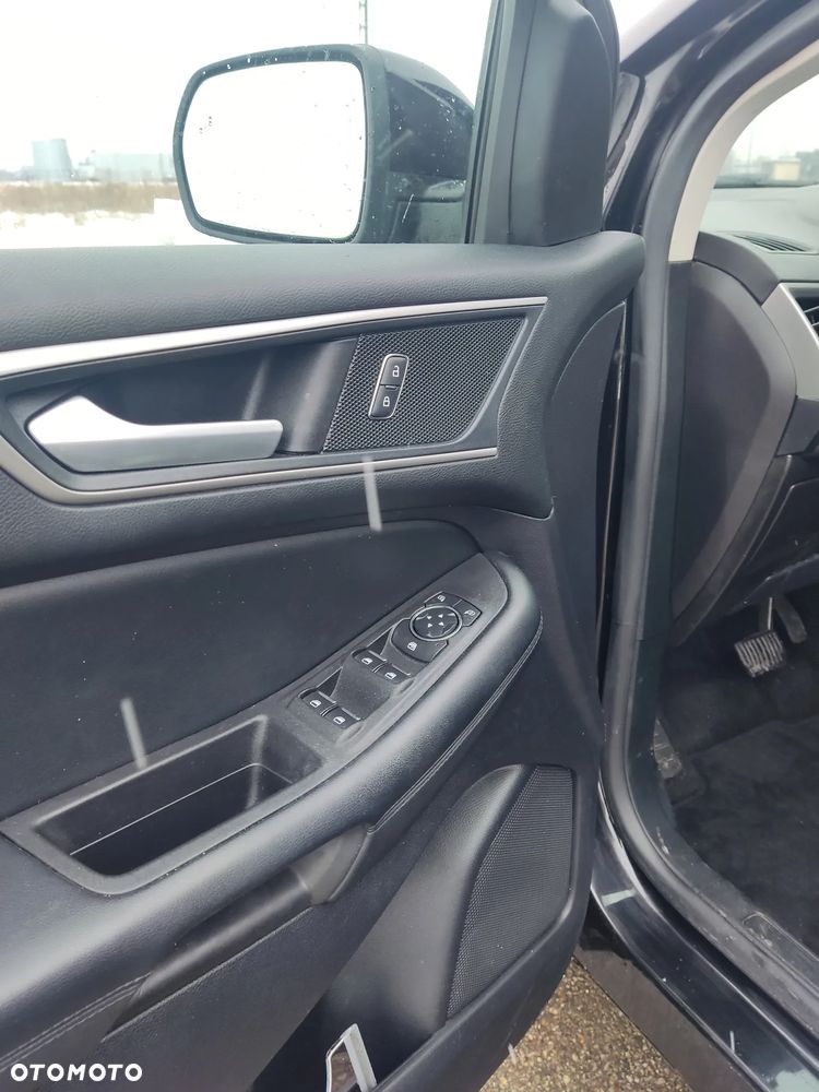 Ford Edge - 11