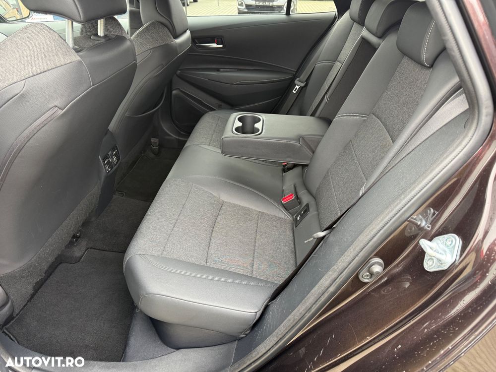 Toyota Corolla 1.8 HSD Exclusive interior Gri - 18