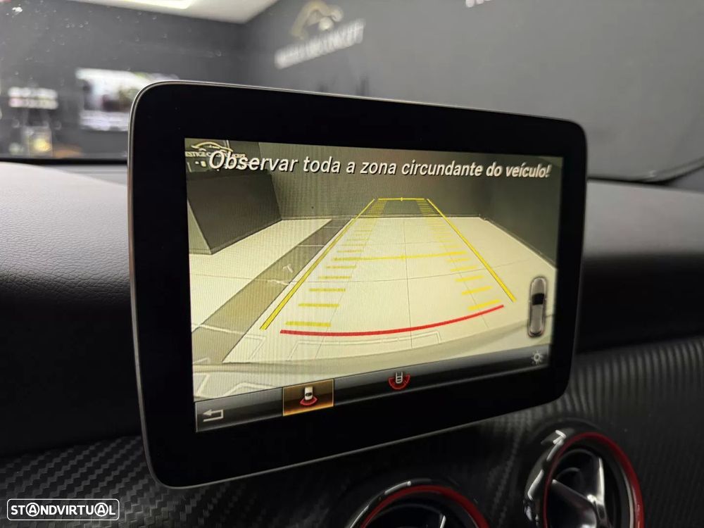 Mercedes-Benz A 180 d AMG Line Aut. — fotografia 31