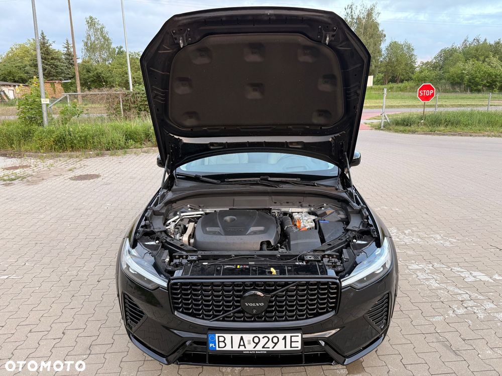 Volvo XC 60 T8 Plug-In Hybrid AWD Ultra Dark - 17