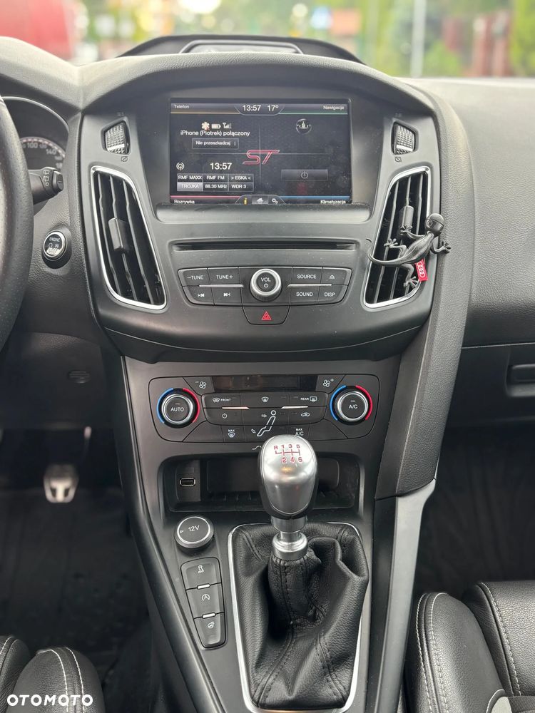 Ford Focus 2.0 TDCi ST - 18