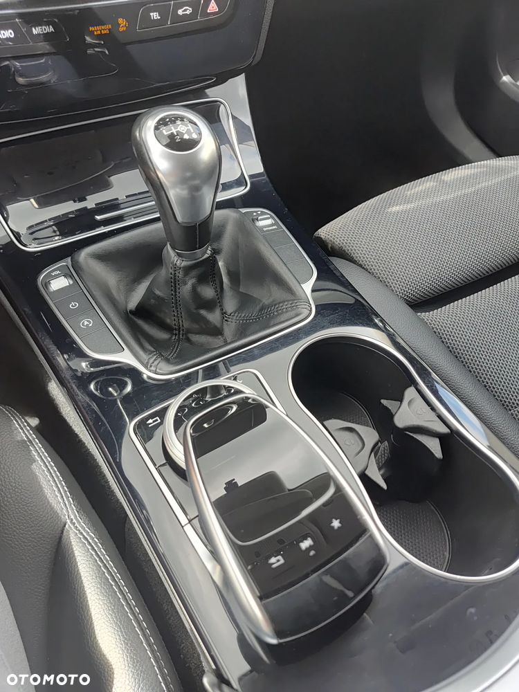 Mercedes-Benz Klasa C 180 (BlueEFFICIENCY) Avantgarde - 11