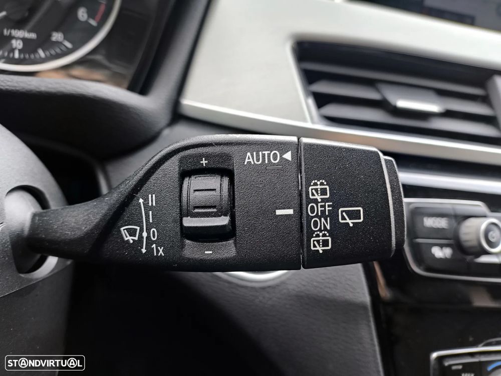 BMW X1 16 d sDrive Line Sport - 25