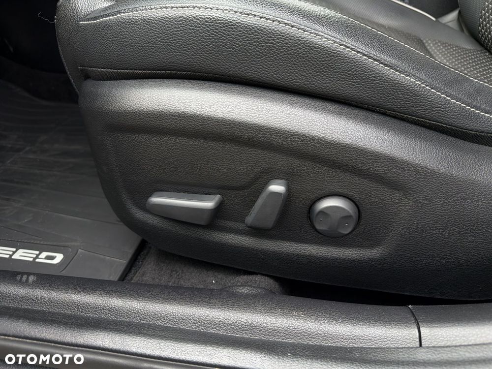 Kia XCeed 1.6 T-GDI Prestige Line DCT - 22