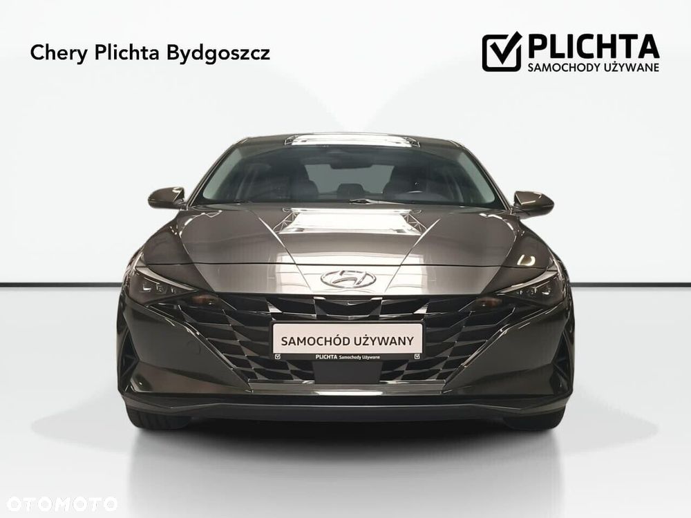 Hyundai Elantra - 3