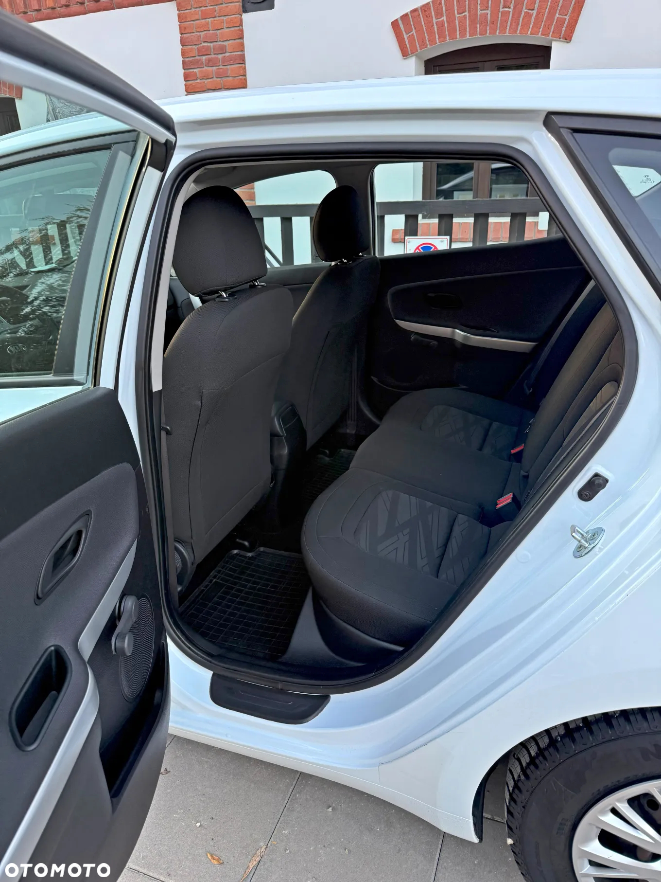 Kia Ceed 1.4 CVVT Attract Plus - 25