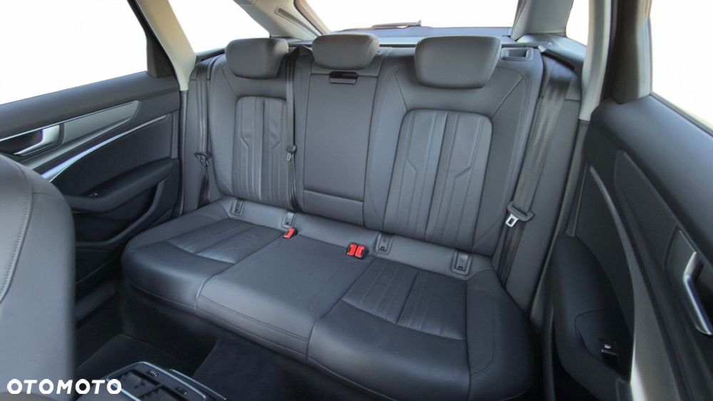 Audi A6 Avant - 33