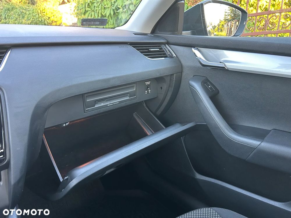 Skoda Octavia 1.4 TSI Ambition - 13