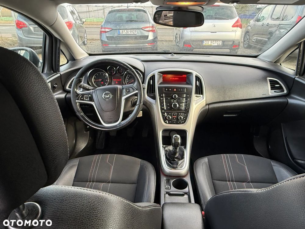 Opel Astra 1.4 T Cosmo - 6