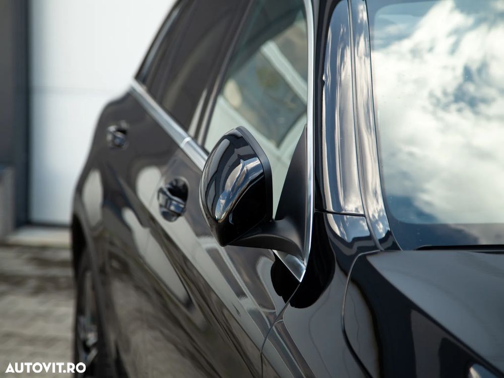 Mercedes-Benz GLC - 33