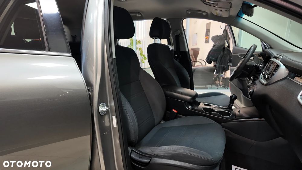 Kia Sorento - 34