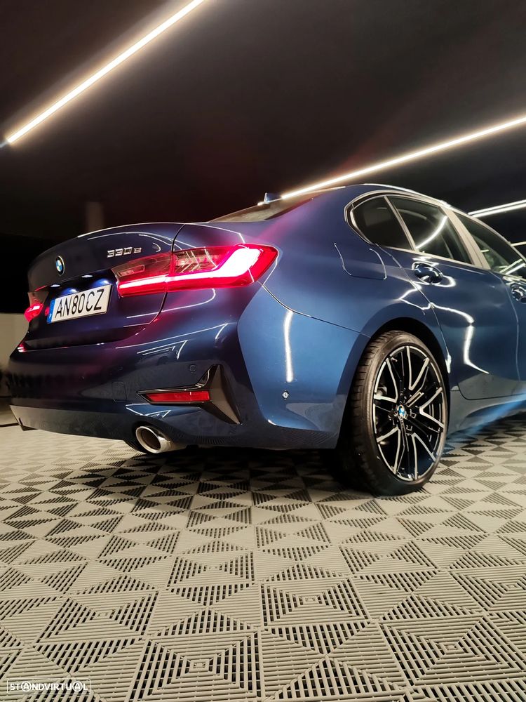 BMW 330 e Aut. Sport Line - 10