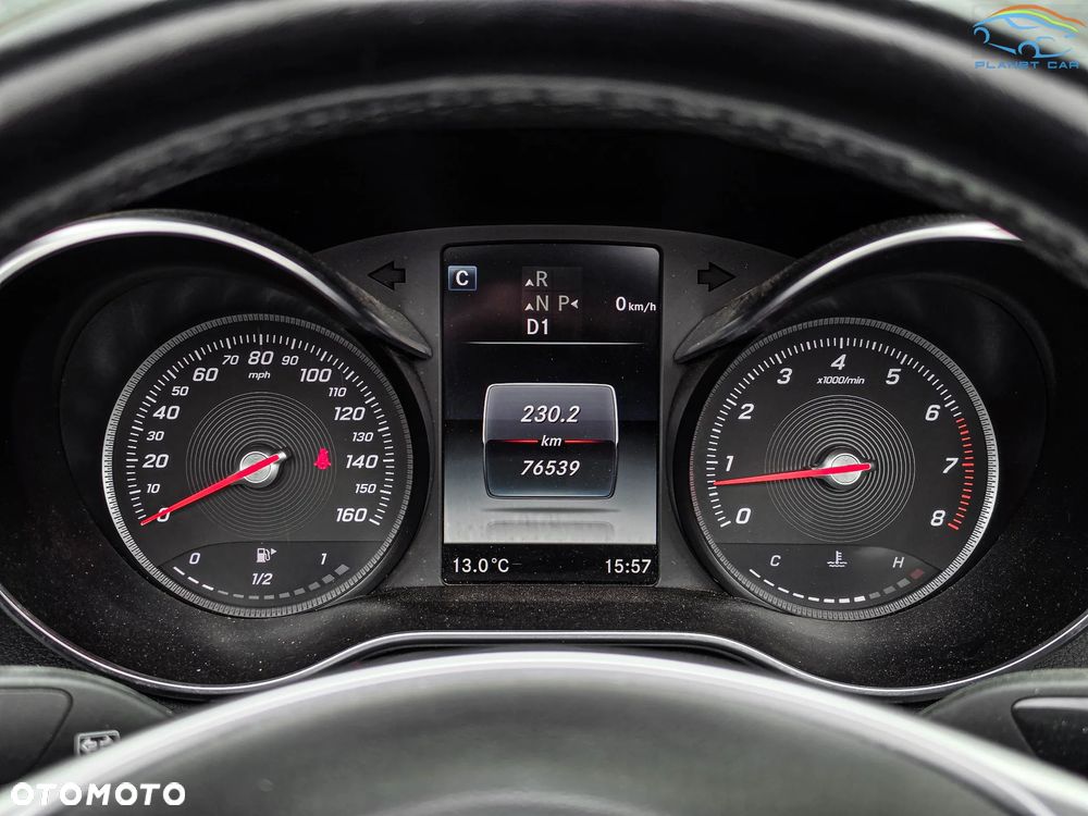Mercedes-Benz Klasa C 300 4Matic 9G-TRONIC AMG Line - 25