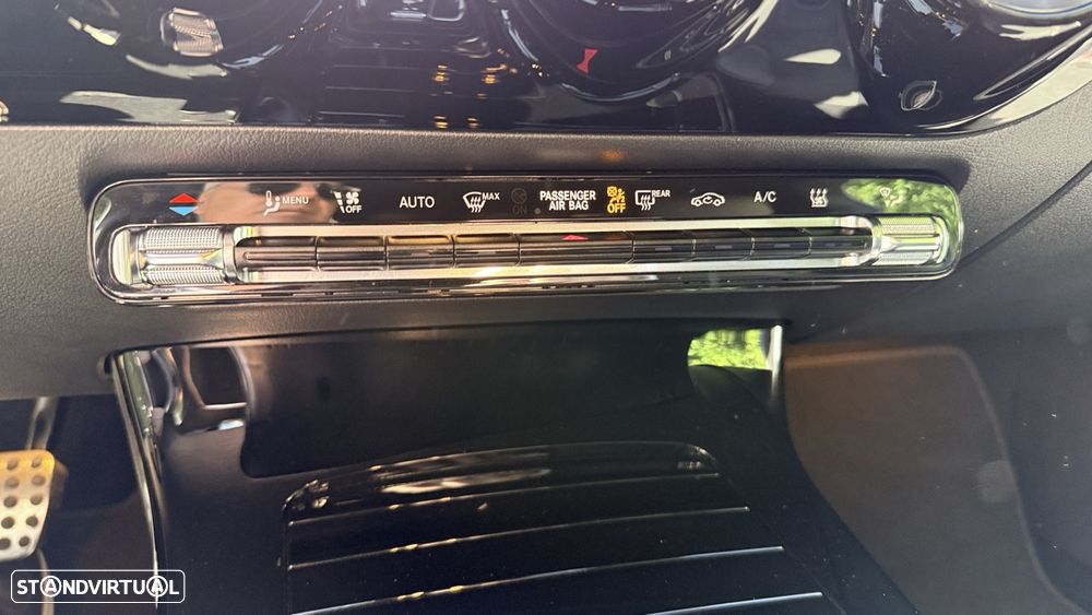 Mercedes-Benz CLA 250 e 8G-DCT AMG Line - 11