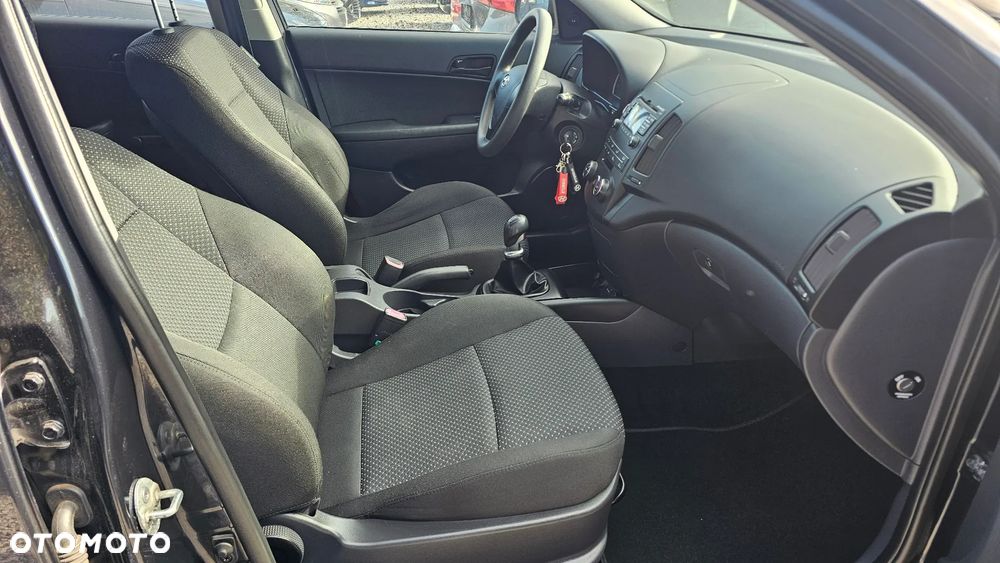 Hyundai i30 1.6 CRDi Base EU5 - 12