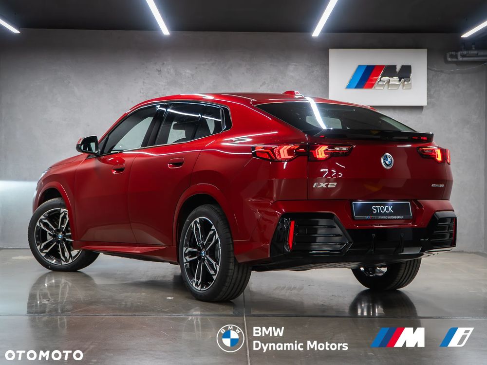 BMW iX2 eDrive20 - 6
