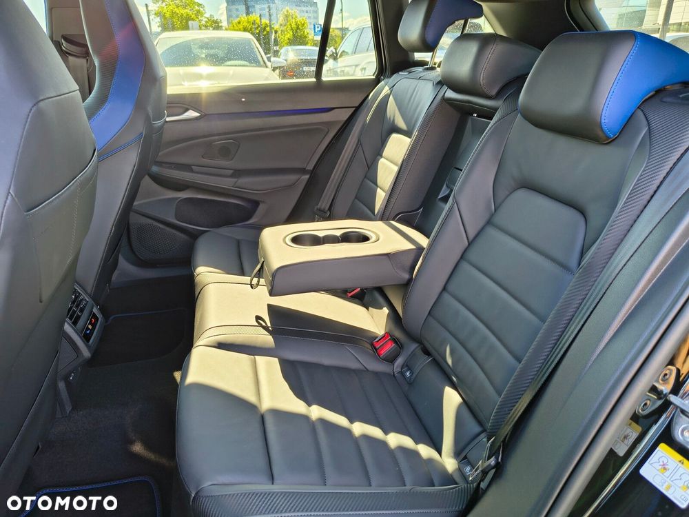 Volkswagen Golf Variant - 29