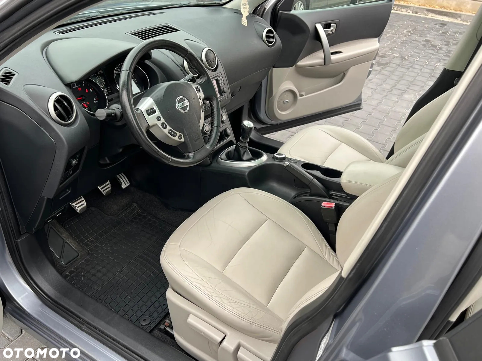 Nissan Qashqai 2.0 dCi 4 x 4 DPF tekna - 4