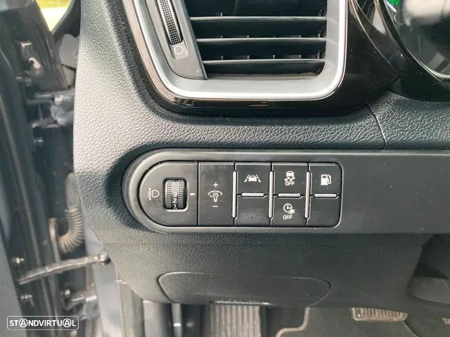 Kia XCeed 1.6 GDi PHEV Drive - 19