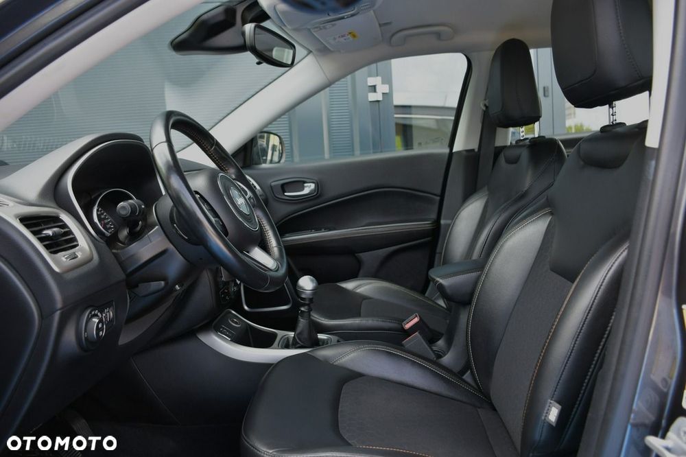 Jeep Compass - 11