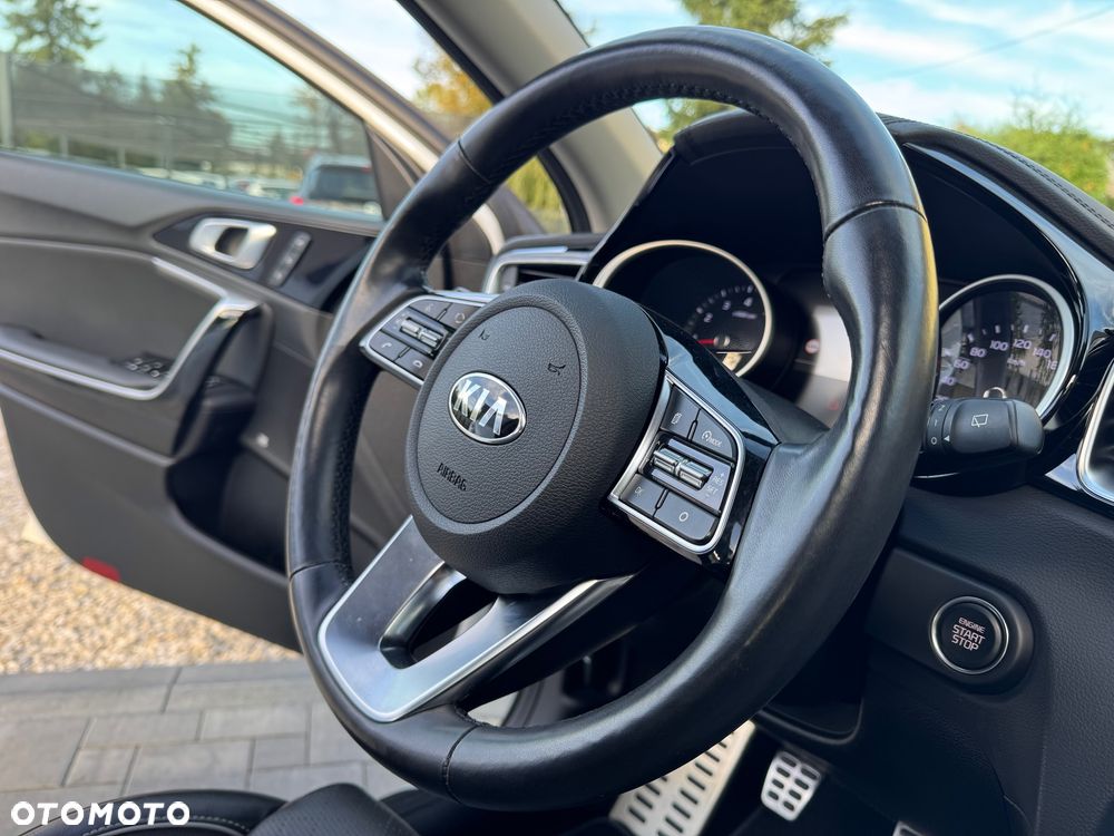 Kia Ceed 1.4 T-GDI OPF Platinum Edition - 36