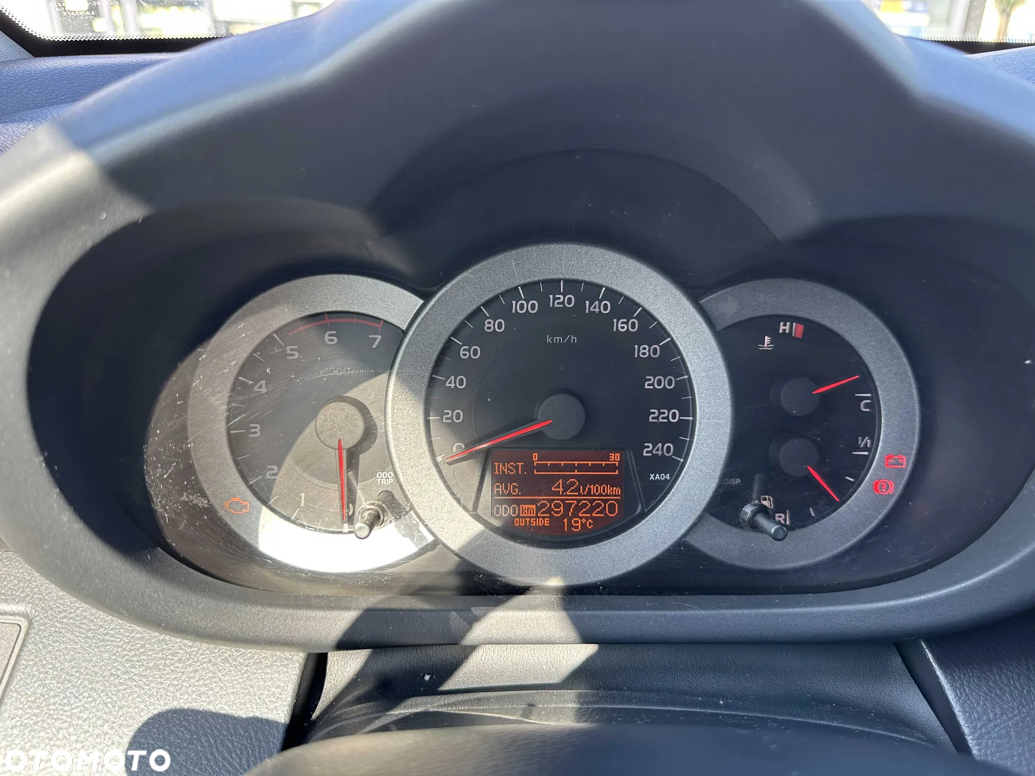 Toyota RAV4 2.2 D-4D Premium - 18