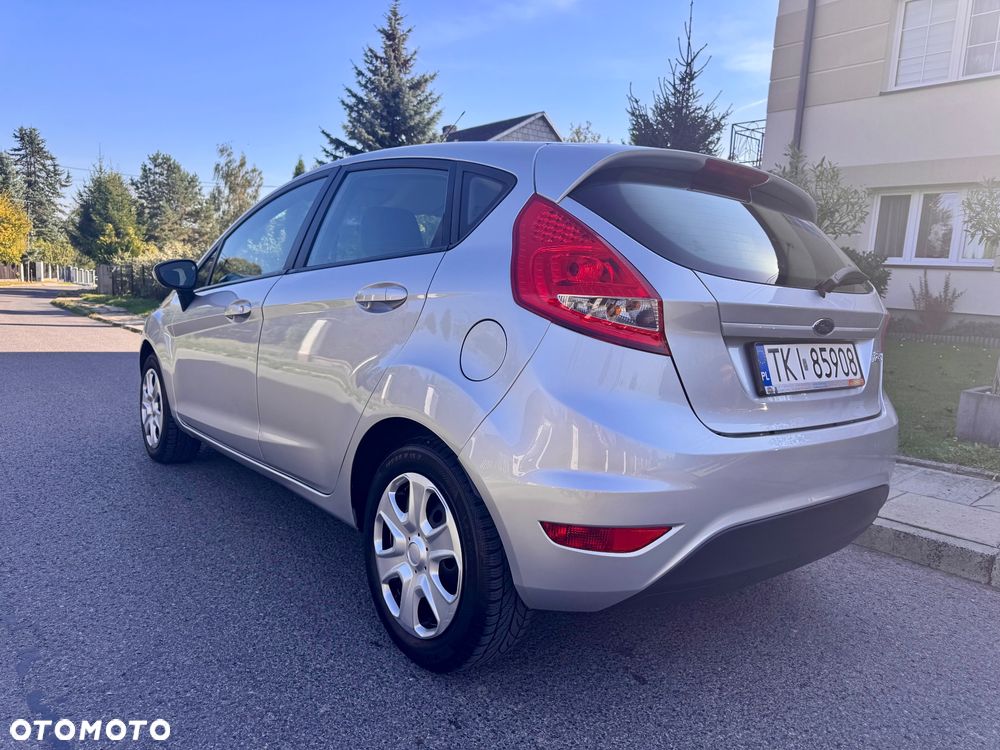 Ford Fiesta - 15