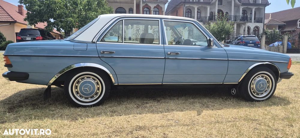 Mercedes-Benz E - 16