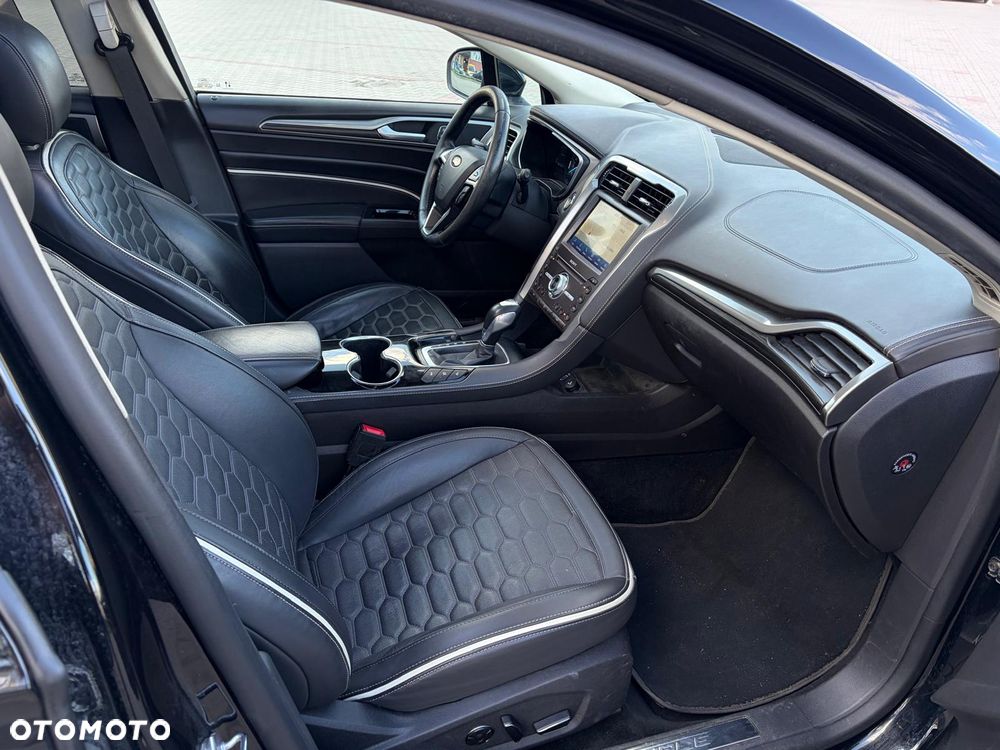 Ford Mondeo SW 2.0 Hybrid Vignale - 15
